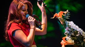 Lana Del Rey sur scène à Los Angeles, le 9 février 2016