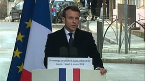 Par l'hommage au préfet Érignac, "nous scellons notre union indéfectible dans la République", déclare Emmanuel Macron