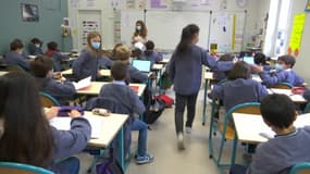 Le président de la République a assumé vouloir exérimenter l'idée de la tenue unique à l'école