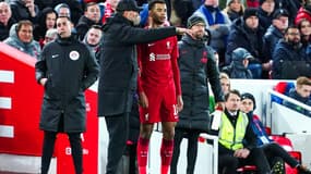 Jürgen Klopp avec Cody Gakpo.