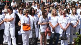 Des infirmières aux obsèques de Carène Mezino, le 1er juin 2023