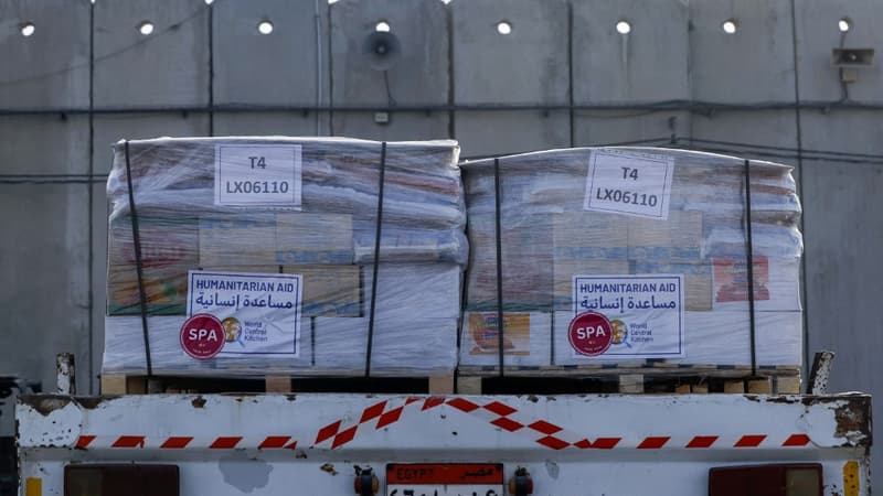 De l'aide humanitaire stockée à proximité du point de passage de Kerem Shalom en Israël, mai 2024