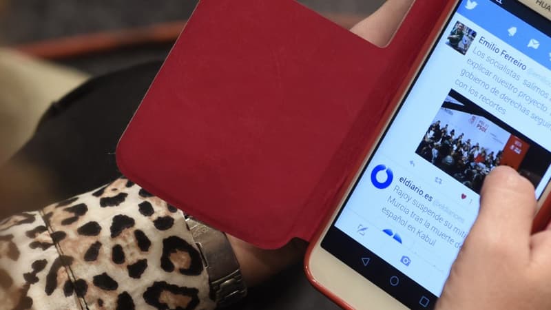 Twitter a suspendu plus de 80.000 comptes amplifiant
les messages favorables aux autorités saoudiennes" via des
activités "agressives" sur le réseau social.