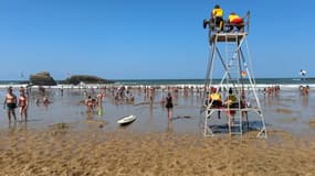 Avec les grandes marées qui touchent la côte atlantique, les sauveteurs sont aux aguets