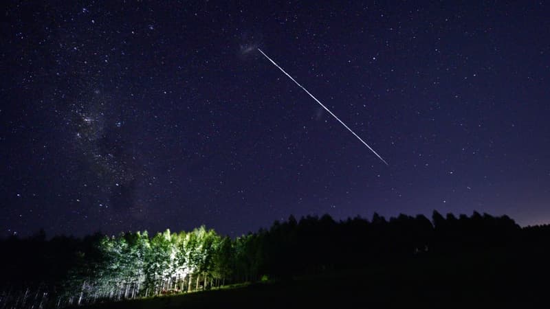 Des satellites Starlink dans le ciel de l'Uruguay, en février 2021.