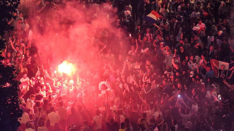 De nombreux supporters ont fait la fête sur les Champs-Elysées.