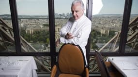 Alain Ducasse dirige les cuisines de la Tour Eiffel depuis 2008.