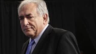 Candidat possible à l'élection présidentielle de 2012, Dominique Strauss-Kahn a décidé d'assigner le journal France Soir en justice "à la suite de la publication de fausses informations relatives à son train de vie", ont dit ses avocats. /Photo prise le 1