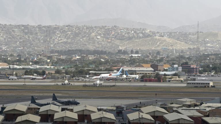 Des avions sur le tarmac de l'aéroport de Kaboul le 14 août 2021