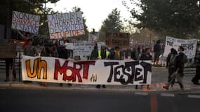 Rassemblement le 26 octobre 2014 à Gaillac d'opposants au barrage de Sivens (Tarn), après la mort d'un jeune manifestant dans la nuit de samedi à dimanche.