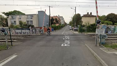 Le passage à niveau où a eu lieu le drame