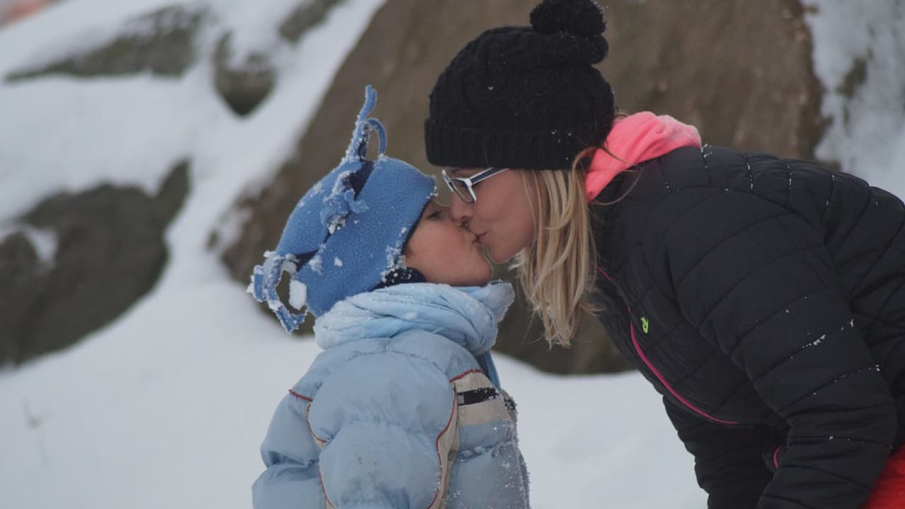 Embrasser son enfant sur la bouche "Il faut éviter, ça a un caractère sexuel"