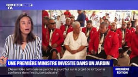 Bloquée par son prédécesseur, la Première ministre des Îles Samoa prête serment dans un jardin