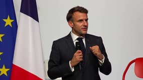 Emmanuel Macron lors d'une prise de parole le 25 octobre 2024, en marge de l'exposition "Fabriqué en France" à l'Elysée.