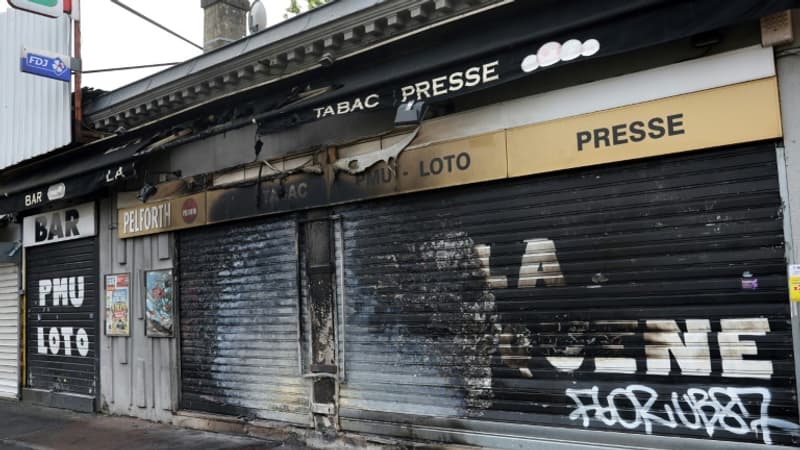 Émeutes: plus de 400 bureaux de tabac vandalisés en France dont près de la moitié en région parisienne