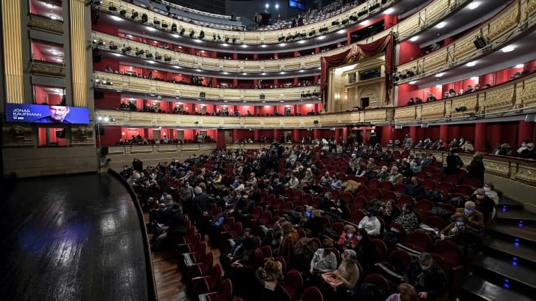 Le public attend le concert au Teatro Real, à Madrid le 14 janvier 2021