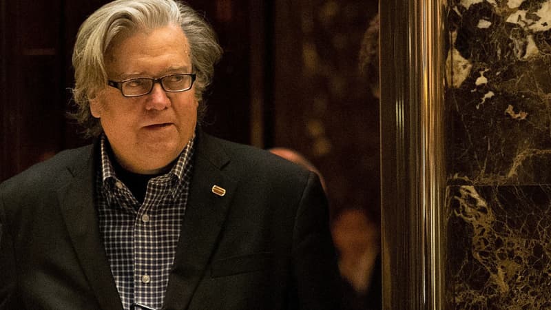 Steve Bannon dans le lobby de la Trump Tower, à New York, le 11 novembre 2016. - Getty images North America - AFP