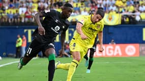 L'ailier brésilien du Betis Séville Luiz Henrique face à Villarreal