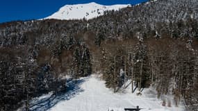 La station de ski Mourtis sous la neige dans les Pyrénées, le 9 janver 2024