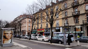 JCDecaux va procéder au démontage de ses panneaux publicitaires..