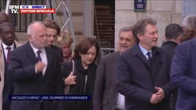 Hommage à Jacques Chirac: les parlementaires invités arrivent à Saint-Sulpice