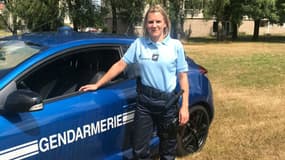 A 29 ans, Charline Delaite devient la première femme à pouvoir conduire les Mégane RS de la gendarmerie. 