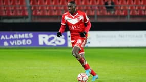 Sambou Yatabaré avec son ancien club de Valenciennes en février 2022