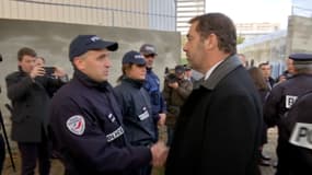 Christophe Castaner à la rencontre des policiers dans le Val-d'Oise