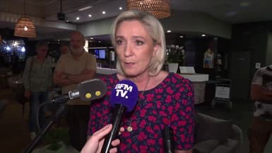 La présidente du groupe Rassemblement national à l'Assemblée nationale Marine Le Pen, le 17 avril 2024 à La Réunion.