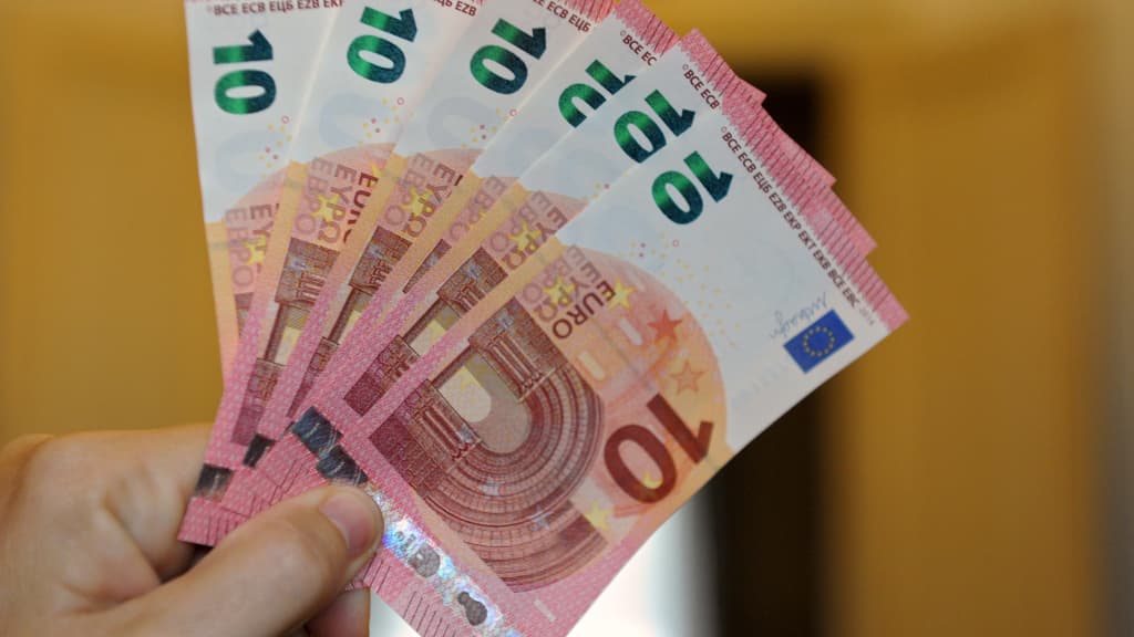 Occitanie : alerte aux faux billets de 50 euros, les commerçants et les  agriculteurs invités à la prudence 