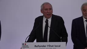 Le Premier ministre François Bayrou à Chartres le 8 juillet 2025 lors de la présentation de la réforme de l'administration territoriale 