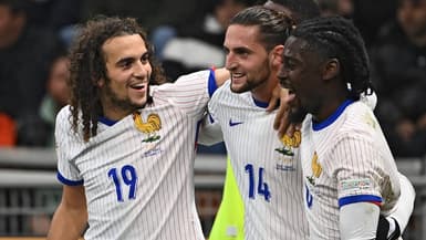 Mattéo Guendouzi, Adrien Rabiot et Manu Koné lors du match de Ligue des nations entre la France et l'Italie - le 17/11/2024