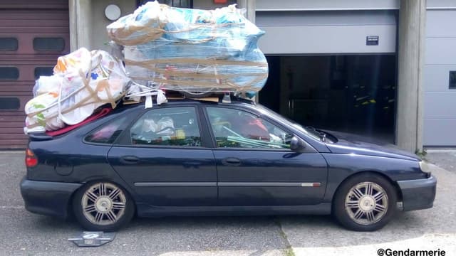 Cette Renault Laguna arrêtée le week-end dernier dépassait de 400 kg le poids total autorisé en charge.