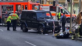 Une voiture a foncé dans la foule à Stuttgart, faisant plusieurs blessés, le 2 mai 2025
