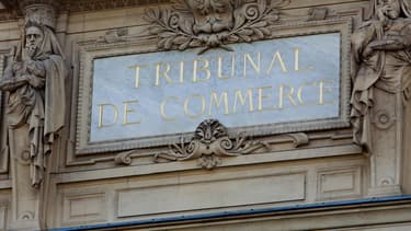 La centrale d'achat des deux enseignes a été assignée devant le tribunal de commerce.