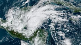 L'ouragan Lisa capturé en image par un satellite.