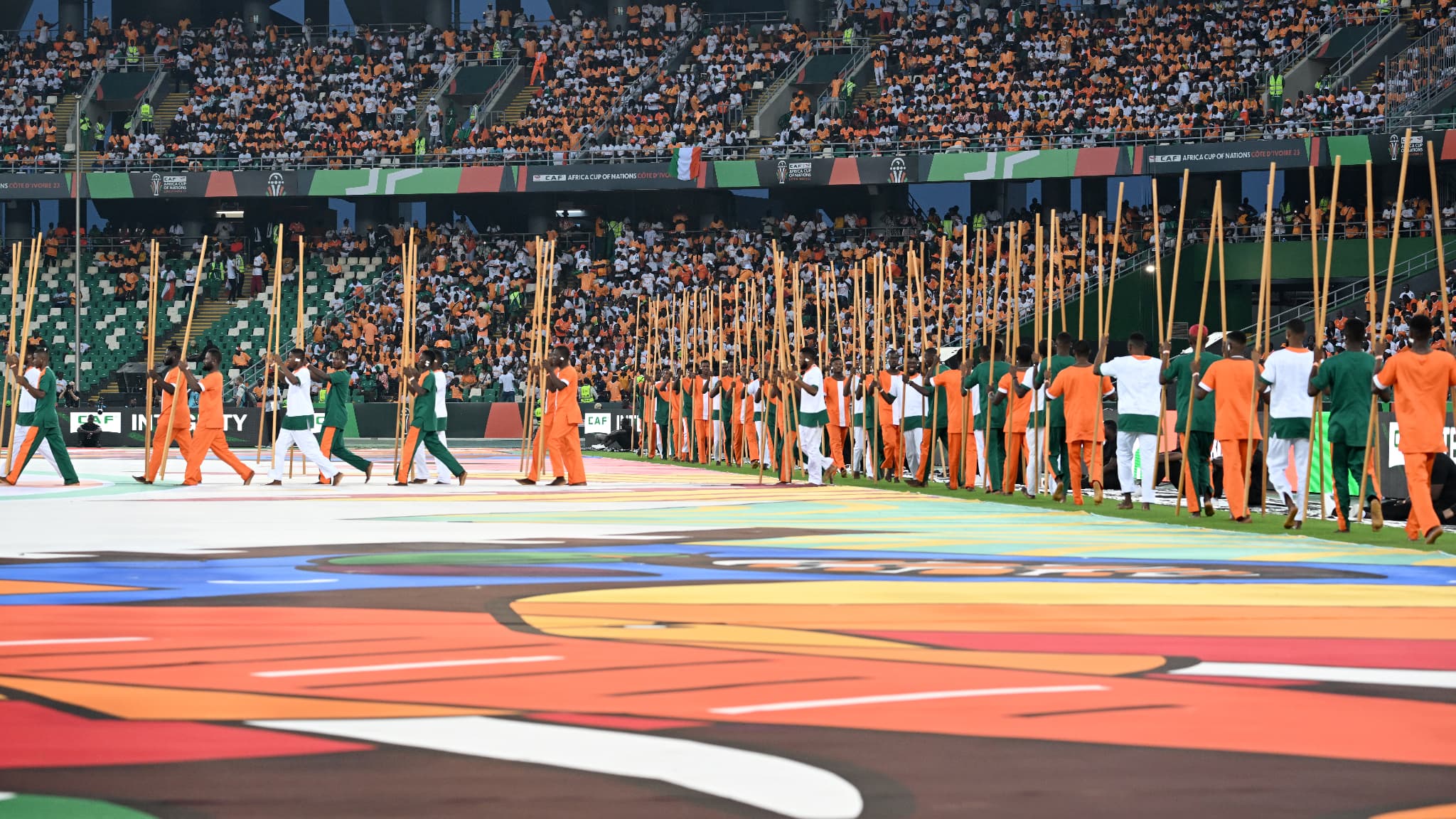 L'ambiance monte à Abidjan, le 13 janvier 2024.