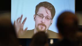 Edward Snowden particpe à une conférence via une vidéo depuis la Russie