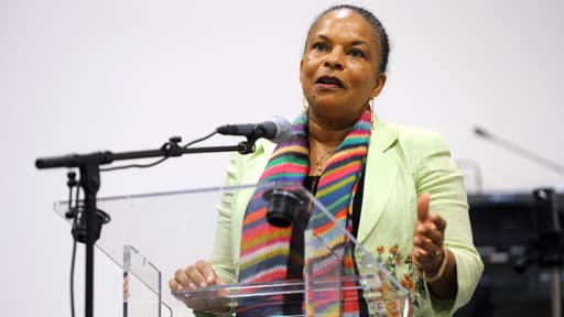 Christiane Taubira a été accueillie par des manifestants lors d'un atelier sur la justice à l'université de Bayonne, le 15 février.