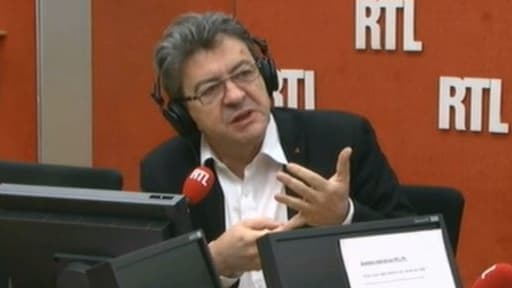 Jean-Luc Melenchon souhaite une "explosion sociale"