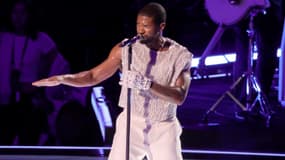 Le chanteur Usher lors de son concert de la mi-temps du Super Bowl le 11 février 2024