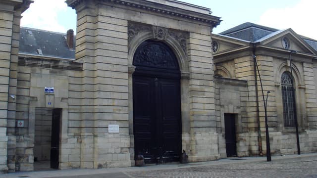 L'école de la Légion d'honneur, à Saint-Denis.