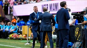 David Beckham salue Claude Makélélé avant le match PSG-Inter Miami (4-0, Coupe du monde des clubs), 29 juin 2025