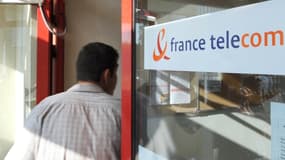 France Télécom, désormais Orange, et son ex-PDG Didier Lombard doivent répondre de faits d'harcèlement moral à l'occasion du procès qui s'ouvre lundi.
