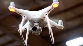 Ce drone a l'air inoffensif, mais lancé sur l'aile d'un avion en plein vol, il peut faire des dégâts