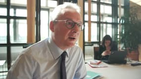 Le ministre de l'Economie et des Finances Bruno Le Maire entend publier avant la fin du mois de juin un décret visant à encadrer plus efficacement les frais d'incidents bancaires (impayés, chèques rejetés...) pour protéger les clients les plus vulnérables.