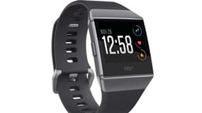 La montre Fitbit ayant causé des brûlures.