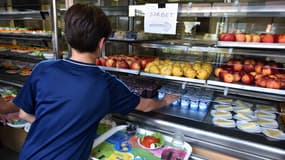 Déjeuner dans une cantine scolaire à Bordeaux