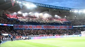 Auteuil en fusion pour le coup d'envoi du match face à Lens, samedi 26 août 2023, au Parc des Princes