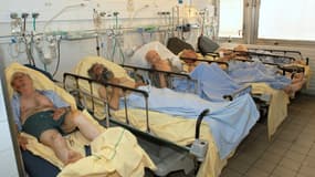 Des patients souffrant de la canicule en 2003